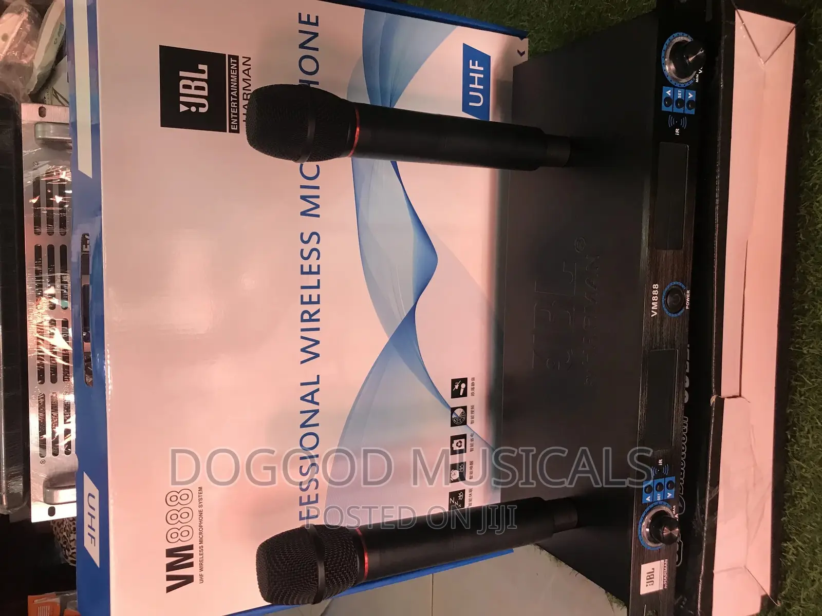 JBL Professional Wireless Microphone Vm888