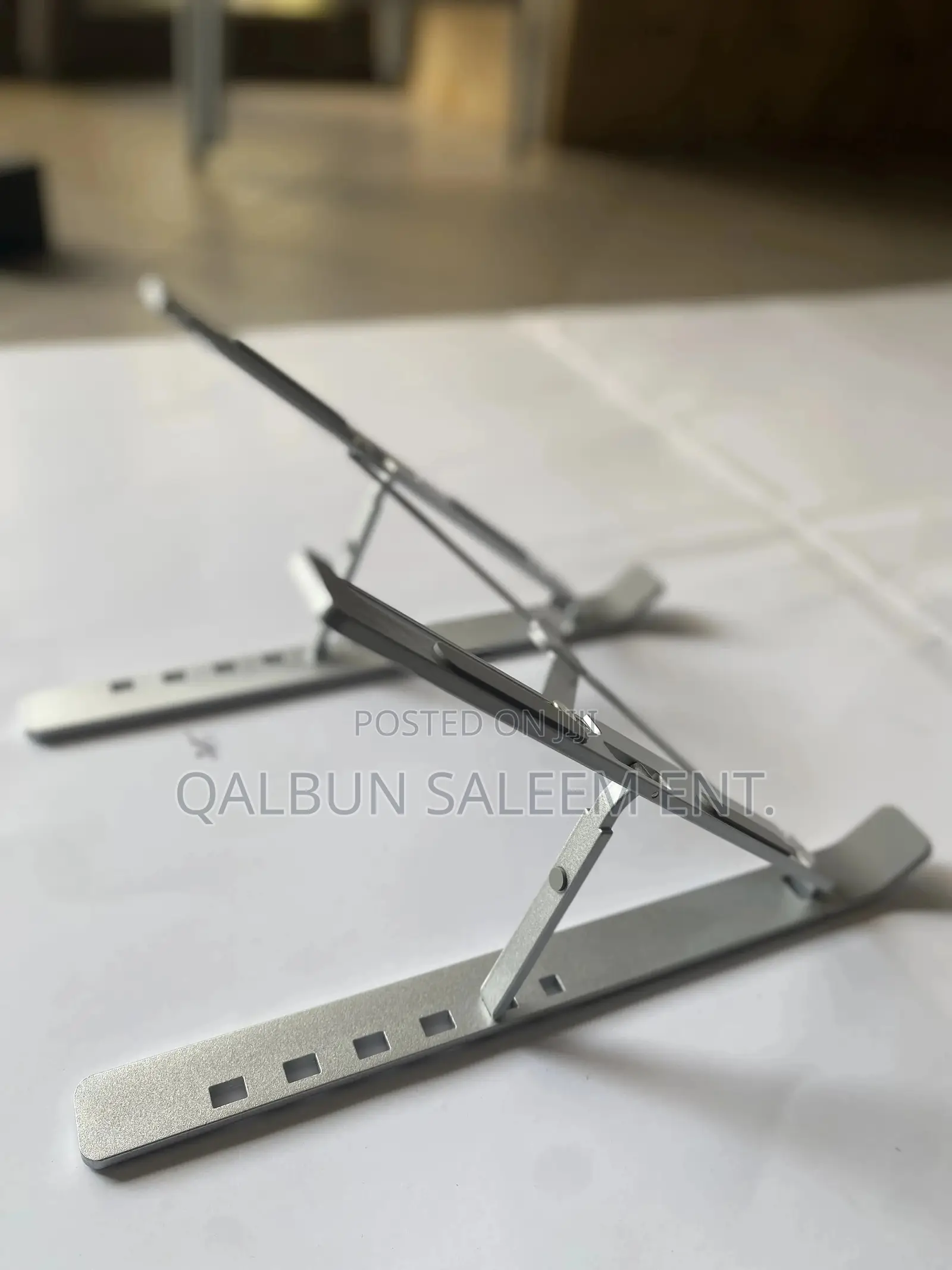 Foldable and Adjustable Laptop Stand
