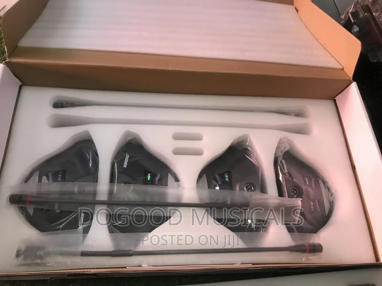 Shure U-8900 Wireless Conference Microphone