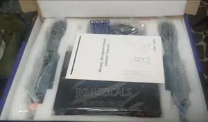 Shure Wireless Microphone System/ Utz