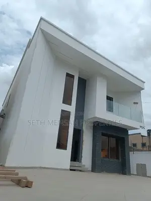 4bdrm House in Skm, Ashaley Botwe for sale