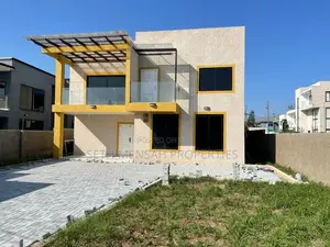 4bdrm House in Skm, Adjiriganor for sale