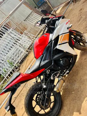 Yamaha R3 2018 Red