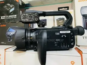Long Lasting Canon Xa15 Compact Full HD Video Camera