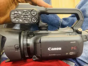 Canon Xa20 Full HD Video Camera With Built-in Wifi(Black).