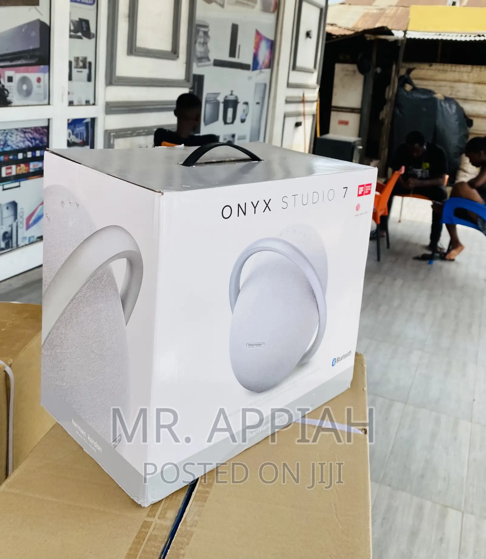 Adorable Onyx 7 Rechargeable Bluetooth Speaker(Gray).