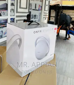 Adorable Onyx 7 Rechargeable Bluetooth Speaker(Gray).