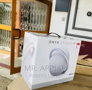Brand New Onyx 7 Rechargeable Bluetooth Speaker(Gray).