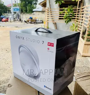 Durable Onyx Rechargeable Bluetooth Speaker(Gray).