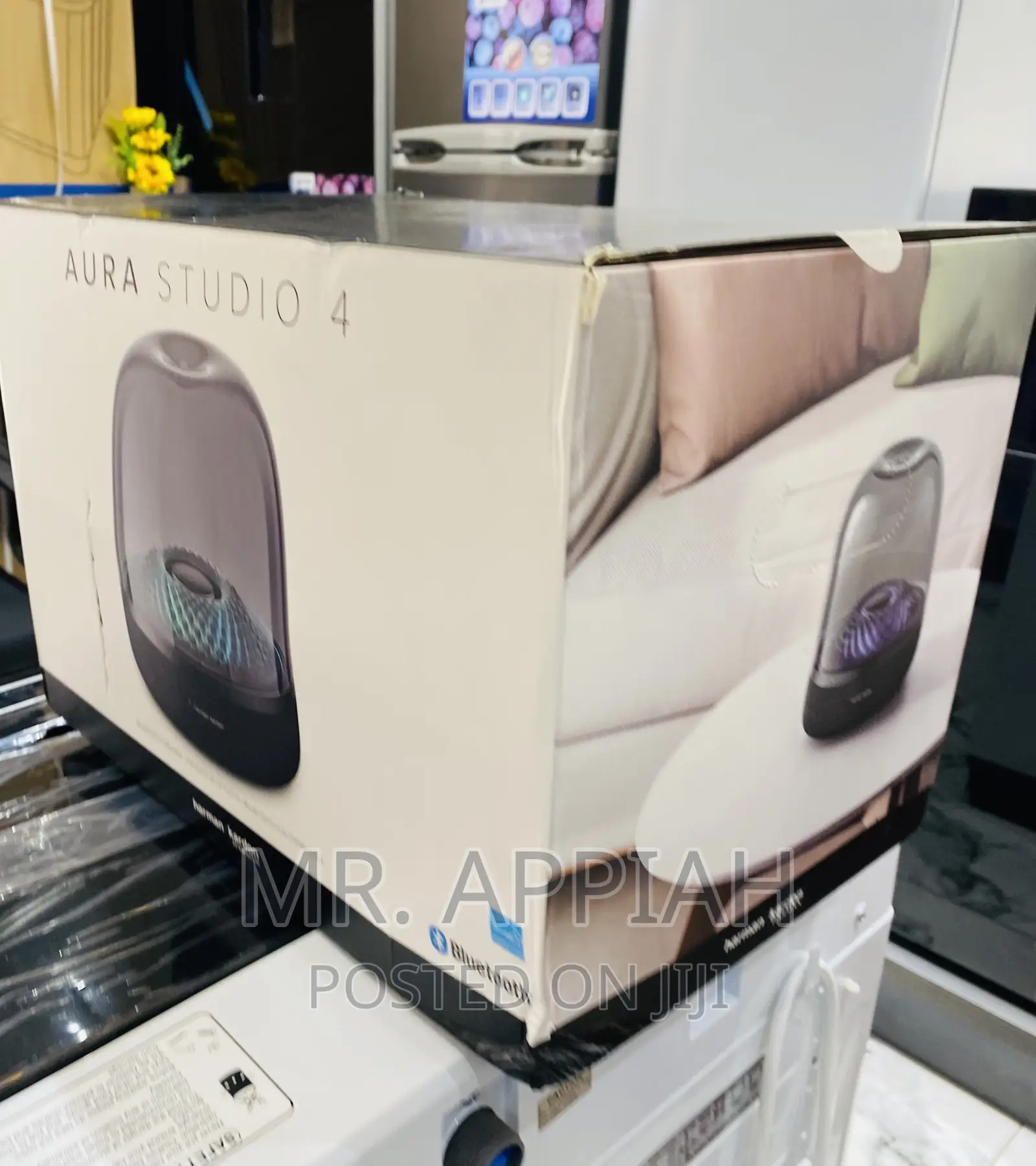 Solid AURA STUDIO 4 Rechargeable Bluetooth Speaker(Black).