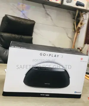 Bluetooth Black Harman Kardon Go + Play 3 Speaker