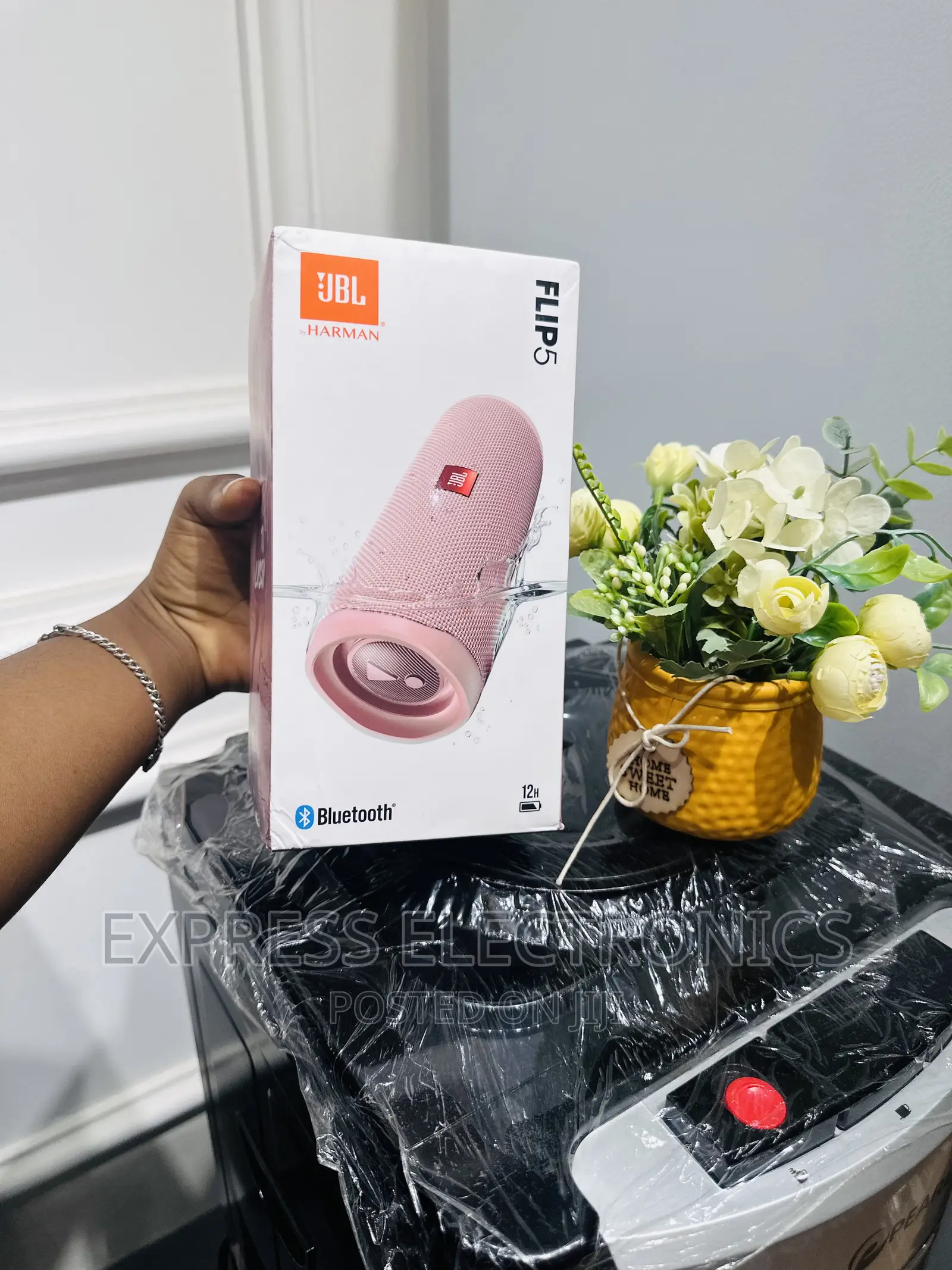 Unbelievable Price Flip 5 Bluetooth Speaker .