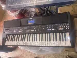 Yamaha Psr-sx600 Keyboard