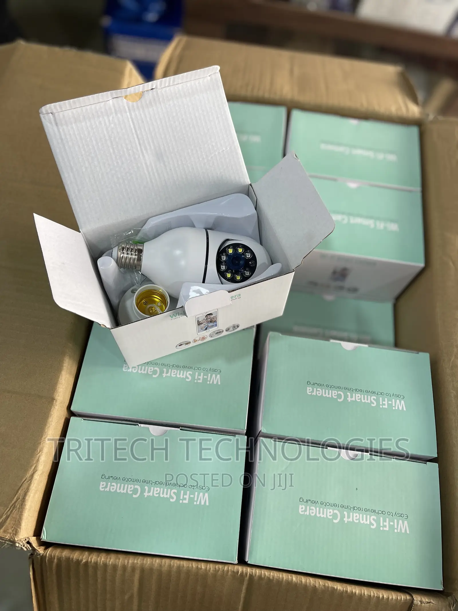 Bulb Wifi PTZ Camera 3mp 2 Way Audio