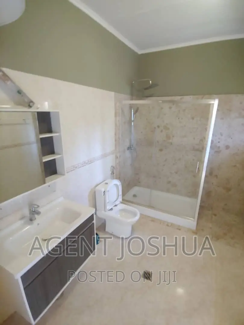 4bdrm House in Regimanuel Estate, Spintex for rent