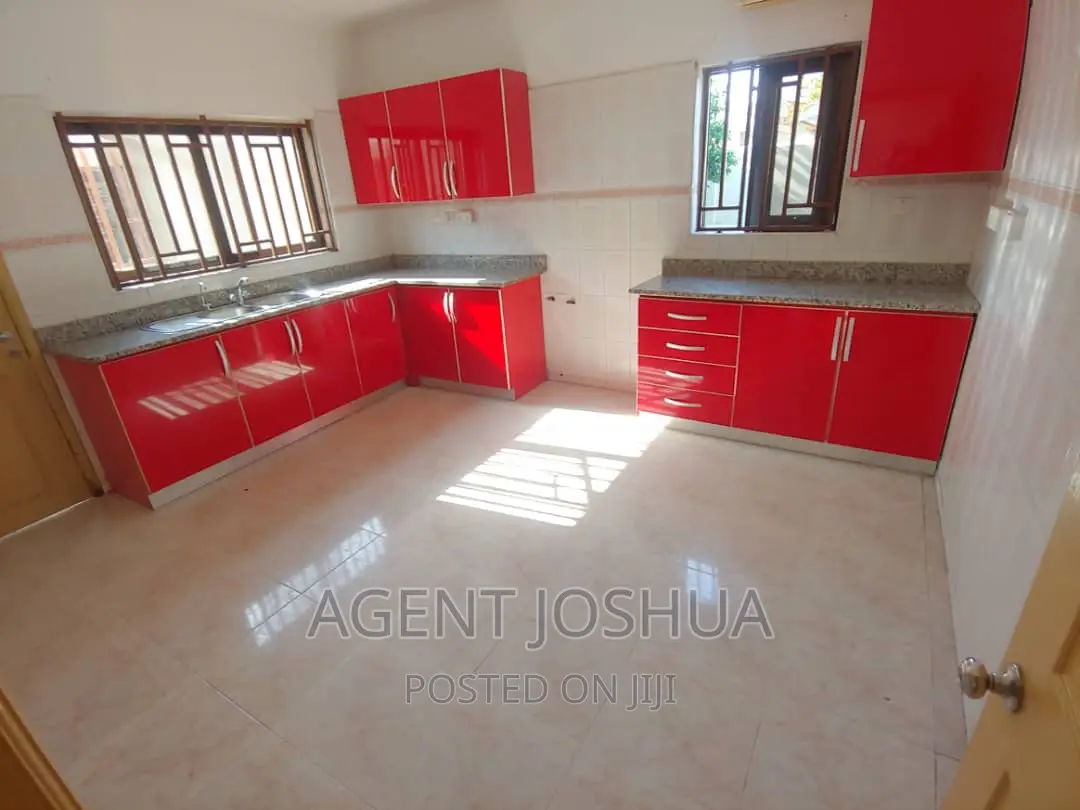 4bdrm House in Regimanuel Estate, Spintex for rent