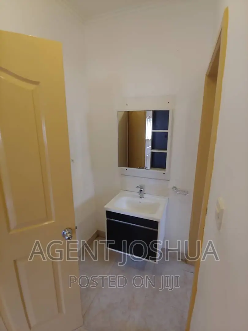 4bdrm House in Regimanuel Estate, Spintex for rent