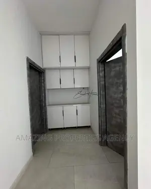 7bdrm House in 7 Bedroom Swim Pool  for sale