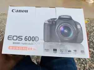 Fabulous Canon EOS-600D Digital SLR Compact System Camera.