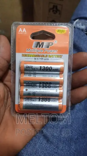 Rechargeable Battery With Digital Power Charger
