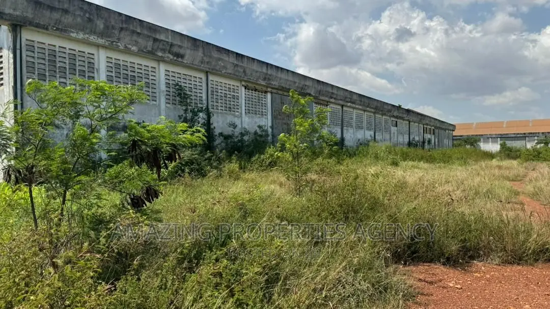 4.2 Acres of Land at Spintex Manet