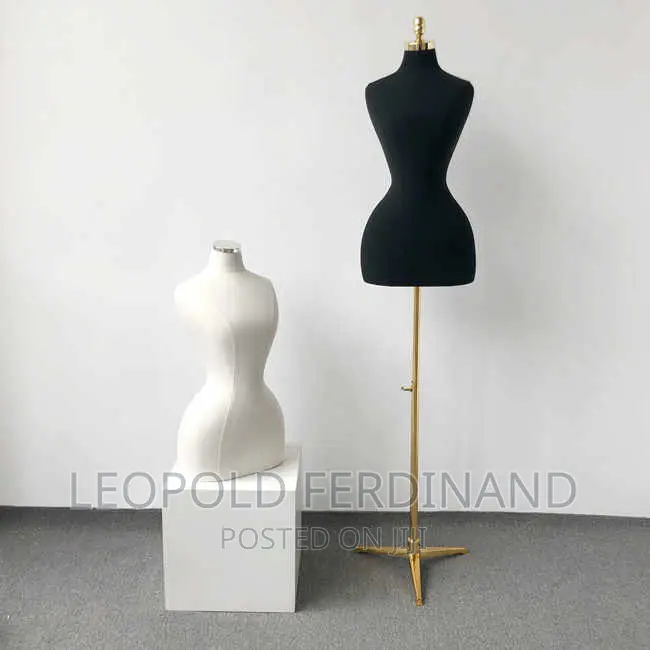 Victoria Exhibition Dress Form