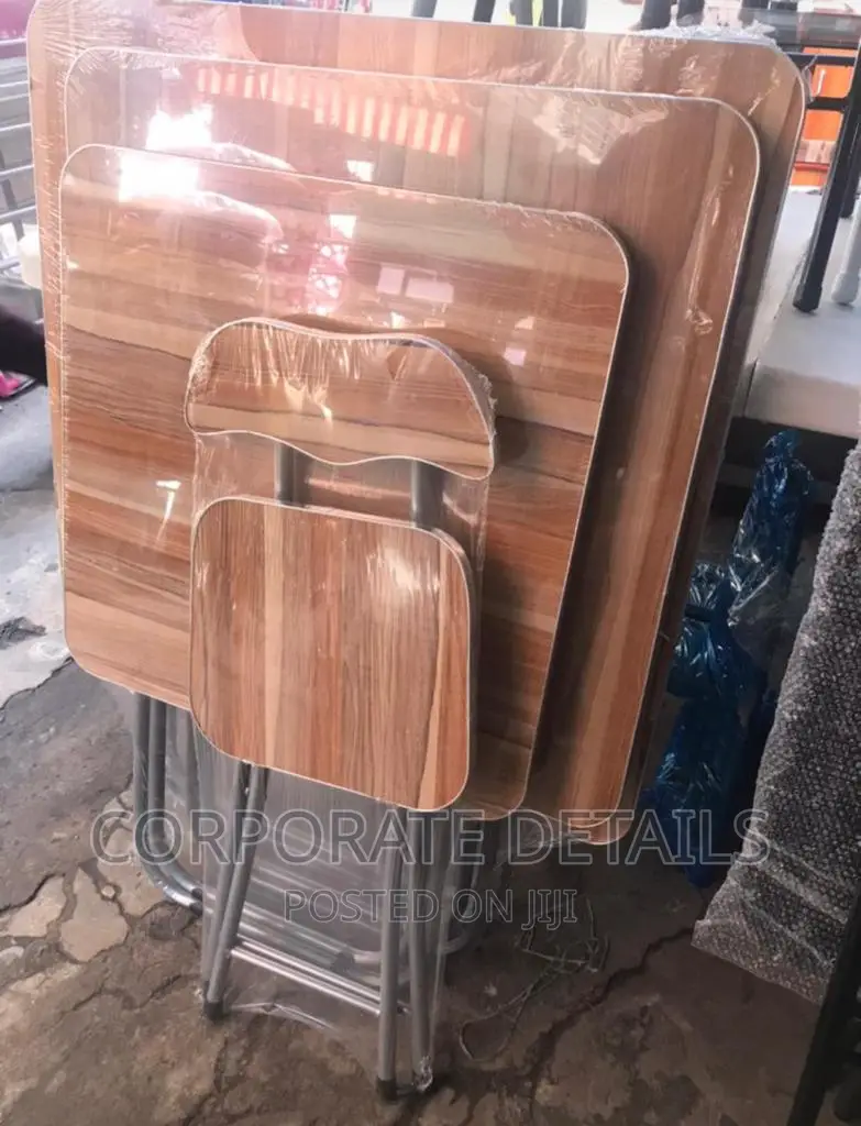 Foldable Table