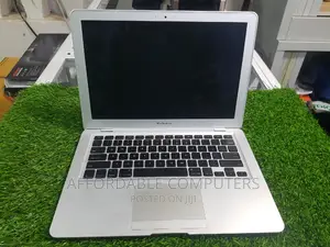 Laptop Apple MacBook Air 2011 2GB Intel SSD 128GB