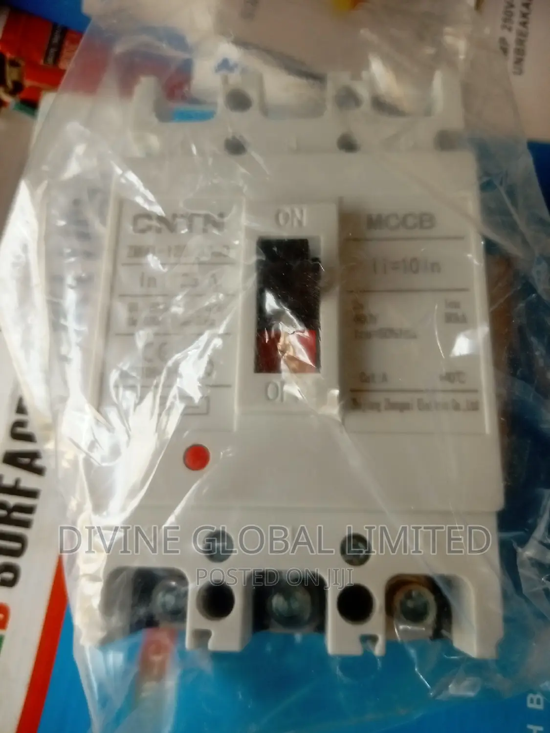 125A CNTN 3 Pole McCb Circuit Breaker