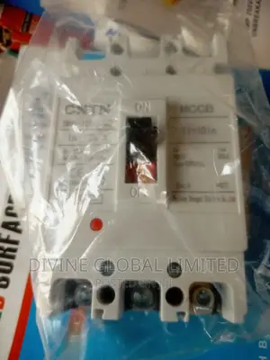 125A CNTN 3 Pole McCb Circuit Breaker