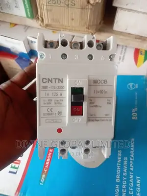 125A CNTN 3 Pole McCb Circuit Breaker