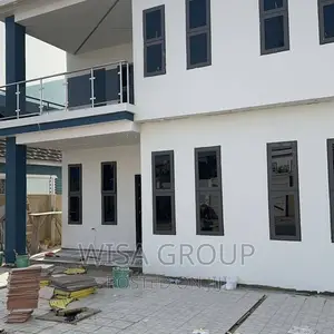 5bdrm Duplex in Wisa Groups, Accra Metropolitan for sale