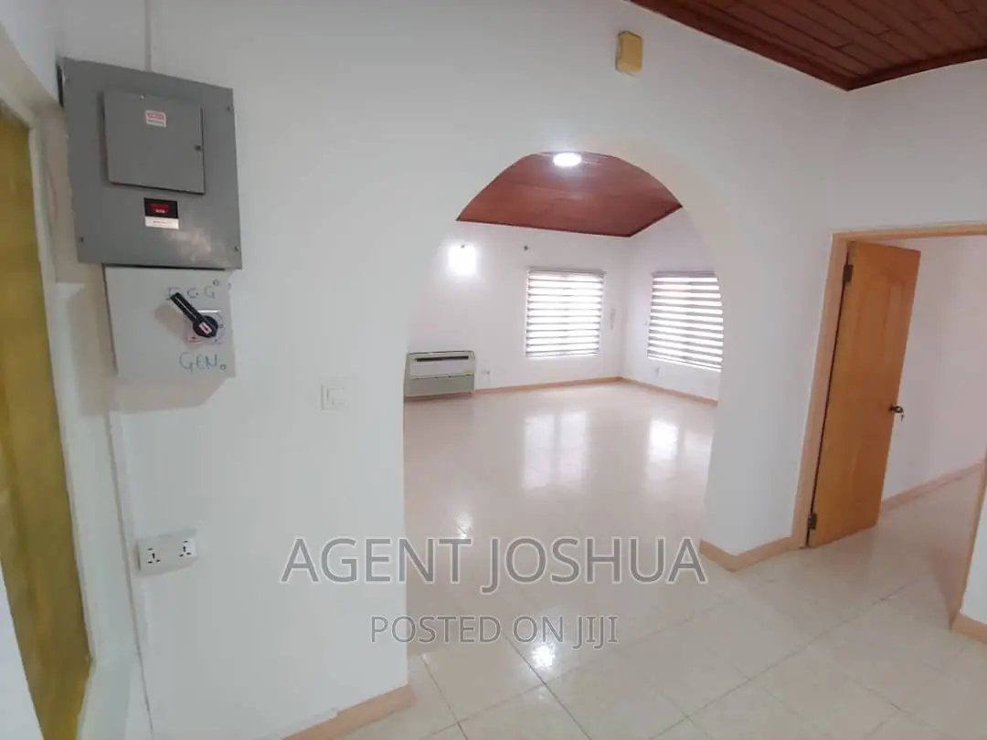 3bdrm House in Regimanuel Estate, Spintex for rent