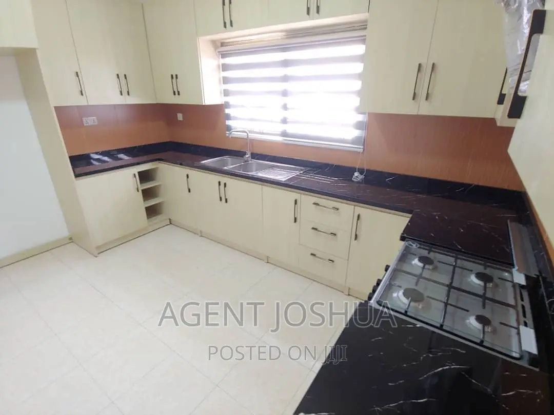 3bdrm House in Regimanuel Estate, Spintex for rent