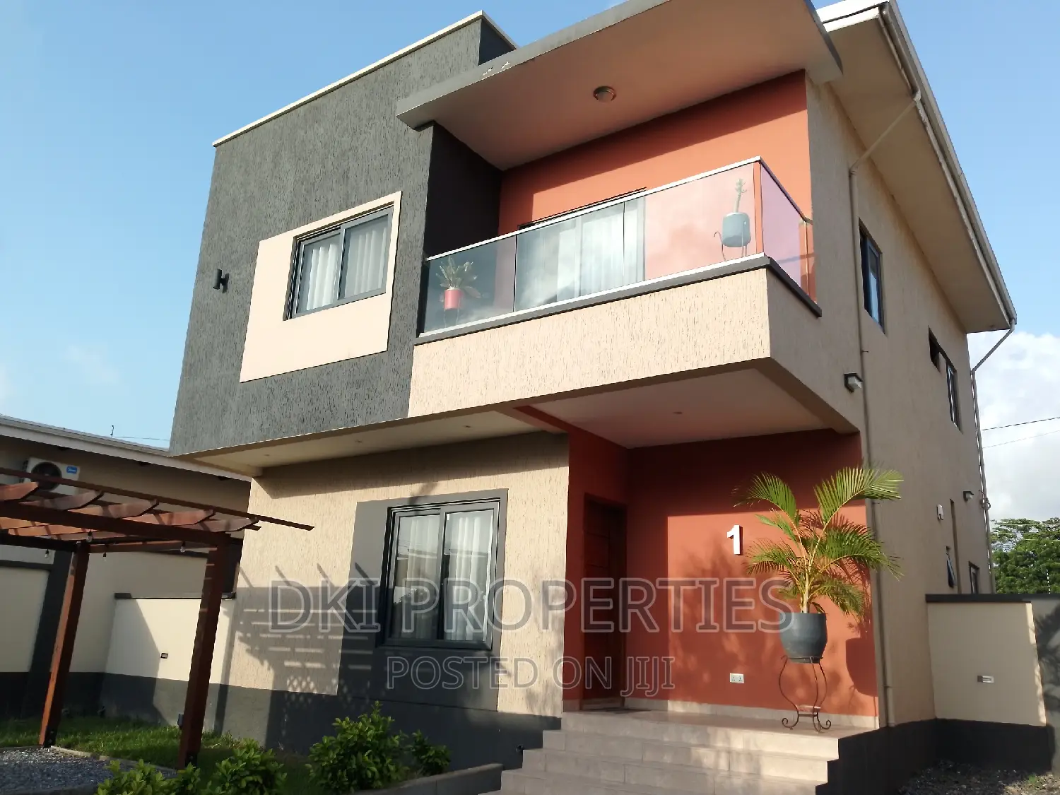 4bdrm House in Dki Properties, Oyarifa for sale