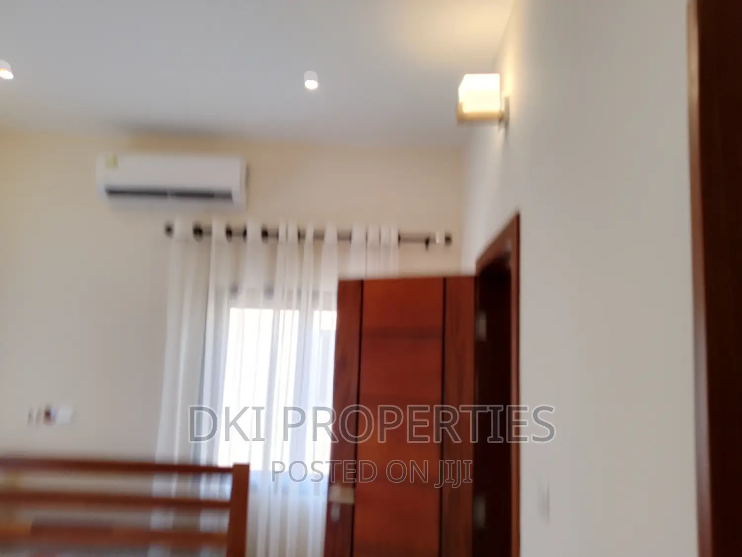 4bdrm House in Dki Properties, Oyarifa for sale