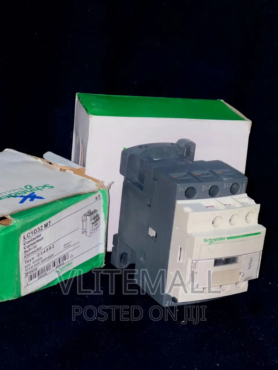 Schneider Electric Contactor - ( LC1D32 M7 )