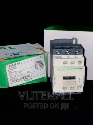 Schneider Electric Contactor - ( LC1D32 M7 )