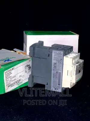Schneider Electric Contactor - ( LC1D32 M7 )