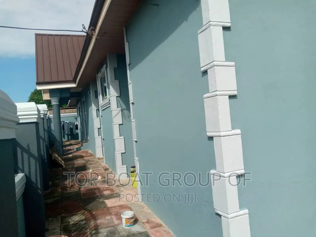 Furnished 4bdrm House in Top Boat Estate, Kumasi Metropolitan for sale