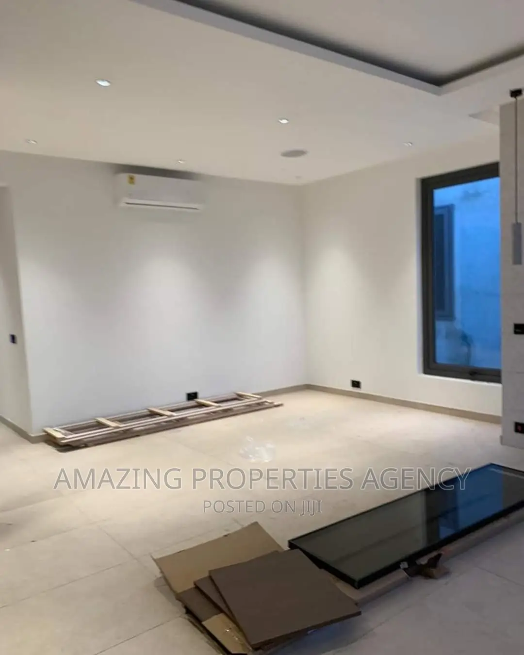 5bdrm House in Adjiriganor for sale