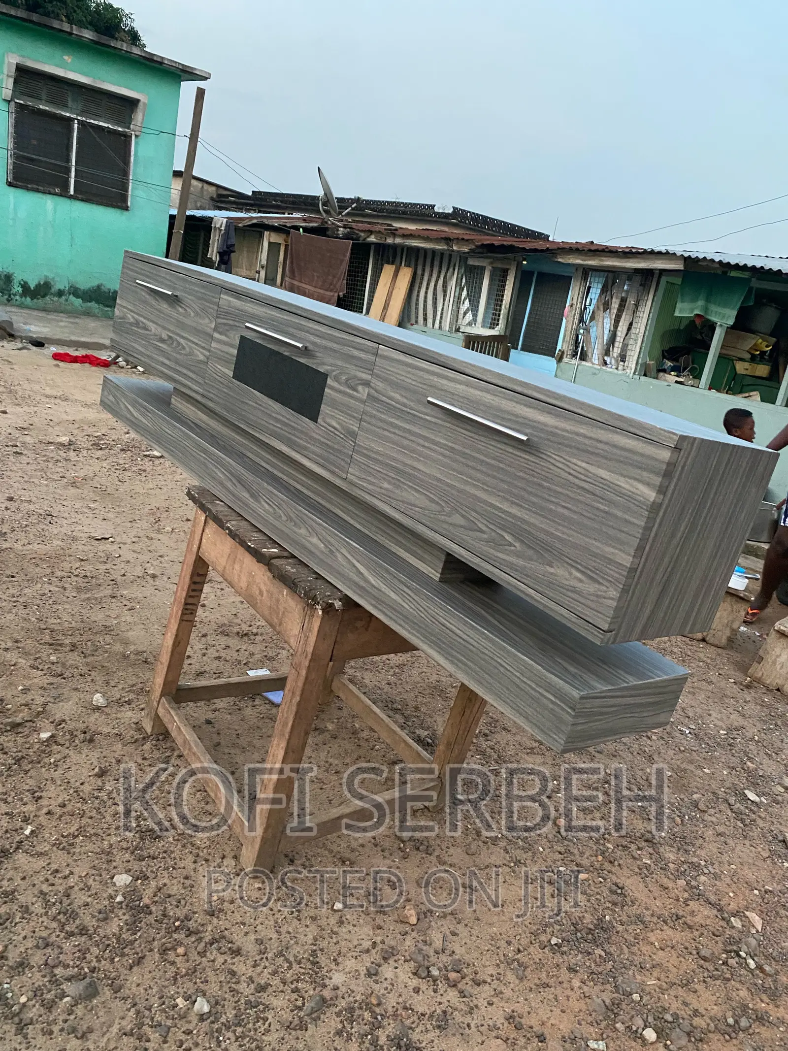 Quality Wooden Tv Stand