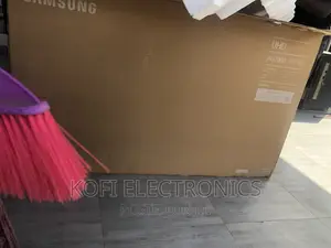 Crystal Processor TV Samsung 65" 65au7172 Uhd LED TV