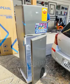 Quality Pearl PF-270 Ix Double Door Electric Fridge(Gray).