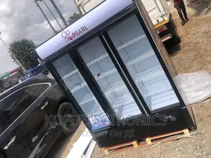 On Casters Pearl 950 Liters 3 Doors Display Fridge