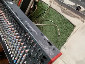 Allen Heath Zed22fx 22channel Mixer