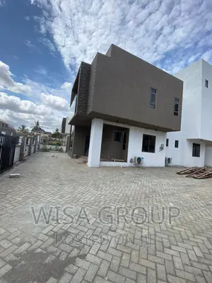 5bdrm Duplex in Wisa Groups, Accra Metropolitan for rent
