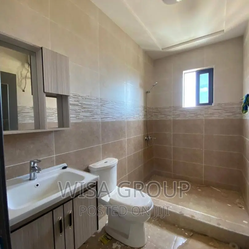 5bdrm Duplex in Wisa Groups, Accra Metropolitan for rent