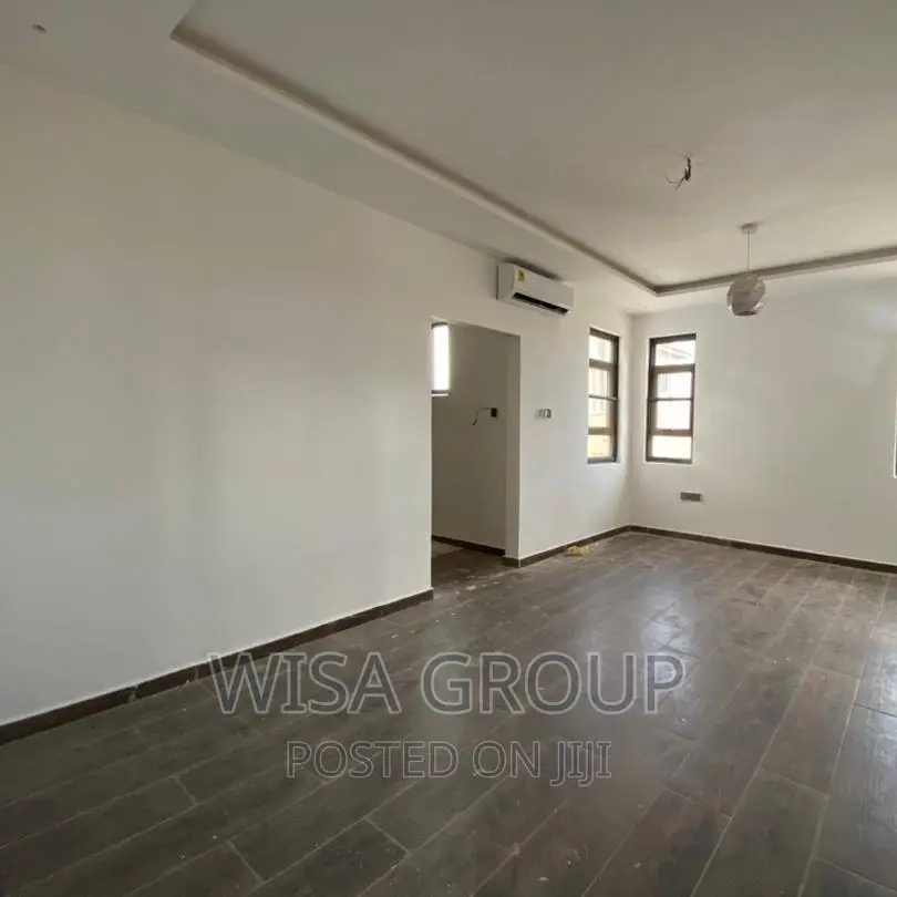5bdrm Duplex in Wisa Groups, Accra Metropolitan for rent