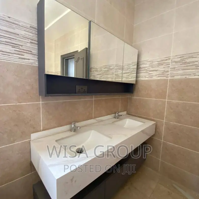 5bdrm Duplex in Wisa Groups, Accra Metropolitan for rent